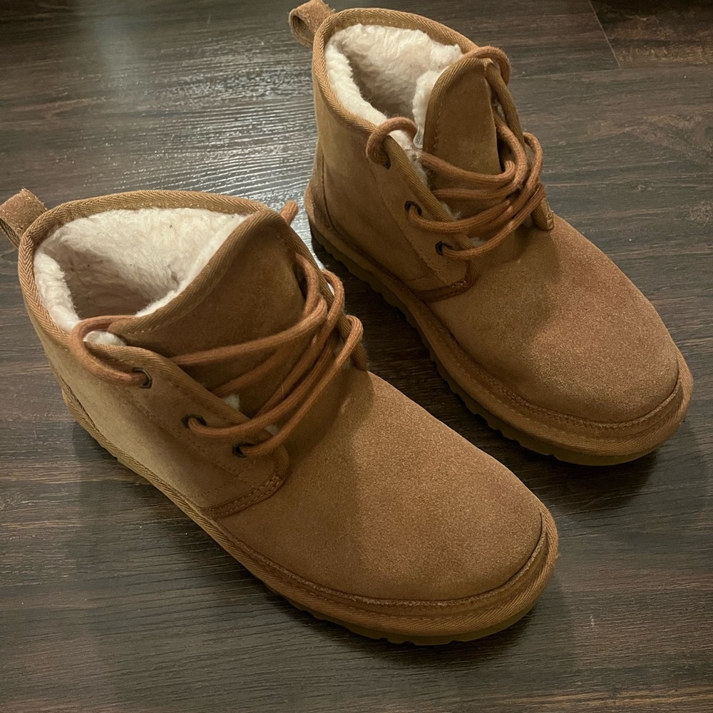 Ugg Neumel Boots - Picture 4 of 7